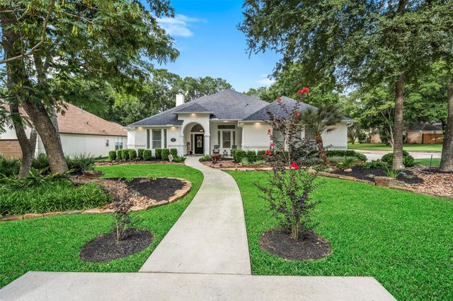 102 Lazy Springs Drive, Montgomery, TX 77356