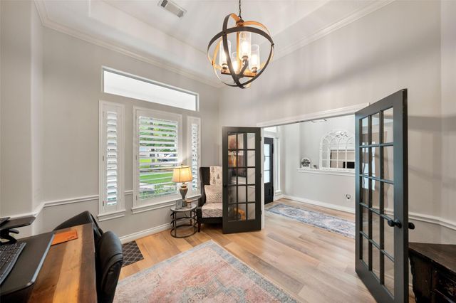 102 Lazy Springs Drive, Montgomery, TX 77356