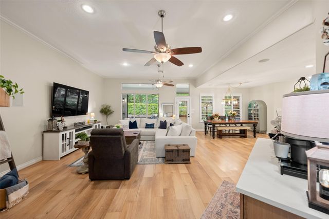 102 Lazy Springs Drive, Montgomery, TX 77356