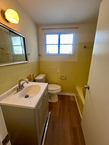 2156 Downey Road, Homewood, IL 60430