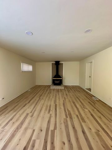 2156 Downey Road, Homewood, IL 60430