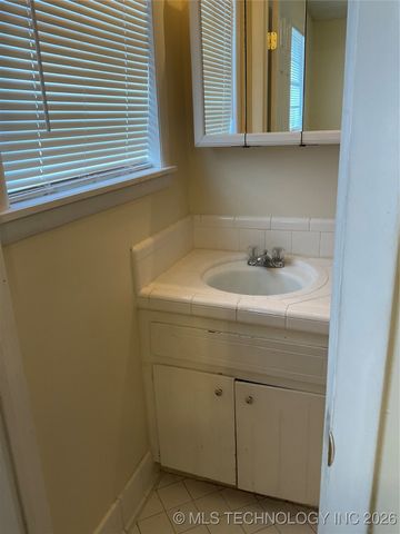 11523 E 17th Place, Tulsa, OK 74128