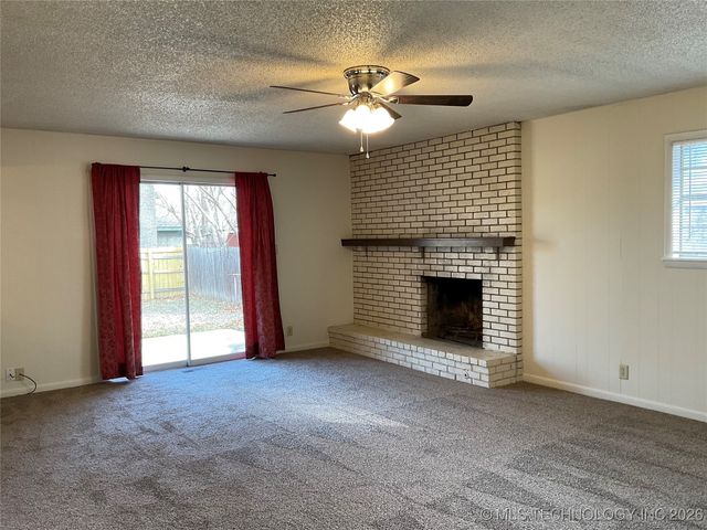 11523 E 17th Place, Tulsa, OK 74128