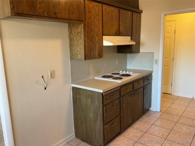 11523 E 17th Place, Tulsa, OK 74128