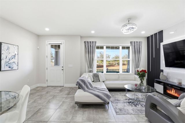 2605 PLAY HARD ALLEY, Kissimmee, FL 34744