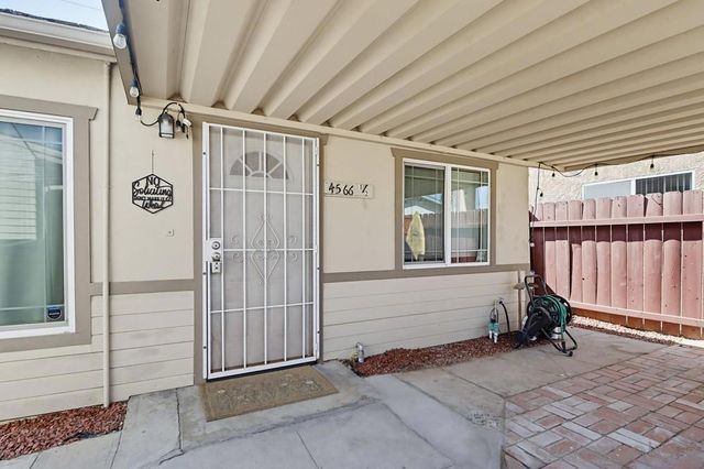 4566 32nd, San Diego, CA 92116