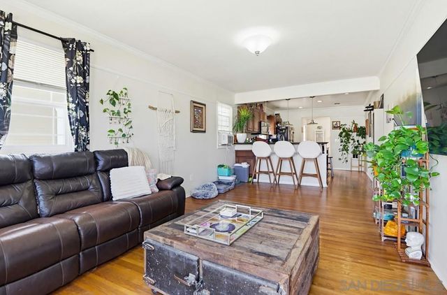 4566 32nd, San Diego, CA 92116