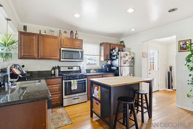 4566 32nd, San Diego, CA 92116