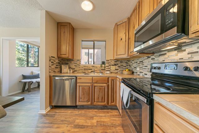 11723 Snowpeak Way Unit 569, Truckee, CA 96161