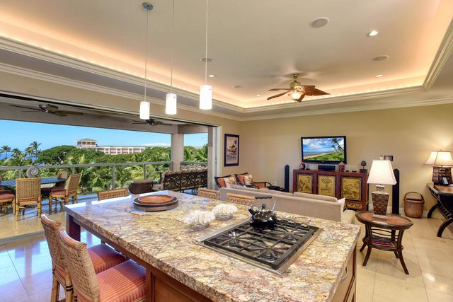 81 Makakehau Rd Unit 2 Apt H-2, Kihei, HI 96753