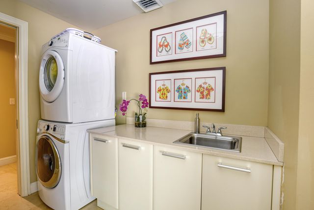 81 Makakehau Rd Unit 2 Apt H-2, Kihei, HI 96753