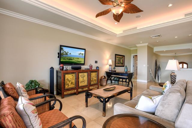 81 Makakehau Rd Unit 2 Apt H-2, Kihei, HI 96753