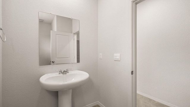 6124 Chicago Drive SE, Albuquerque, NM 87106