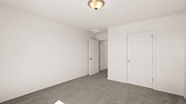 6124 Chicago Drive SE, Albuquerque, NM 87106