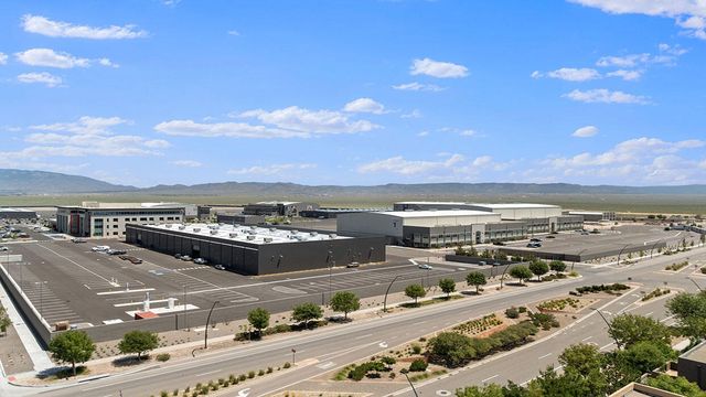 6124 Chicago Drive SE, Albuquerque, NM 87106