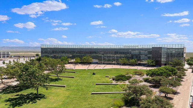 6124 Chicago Drive SE, Albuquerque, NM 87106