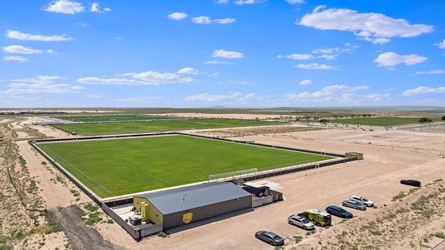 6124 Chicago Drive SE, Albuquerque, NM 87106