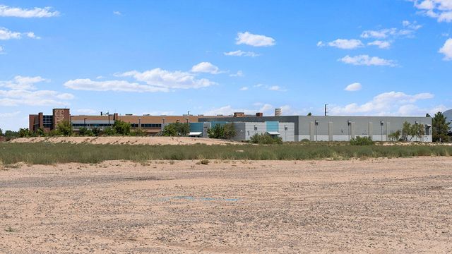 6124 Chicago Drive SE, Albuquerque, NM 87106