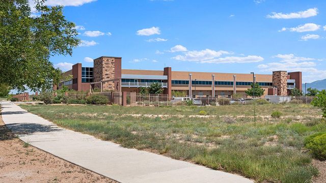 6124 Chicago Drive SE, Albuquerque, NM 87106