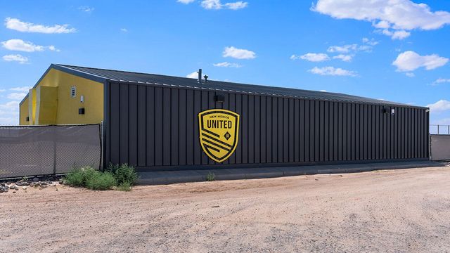 6124 Chicago Drive SE, Albuquerque, NM 87106