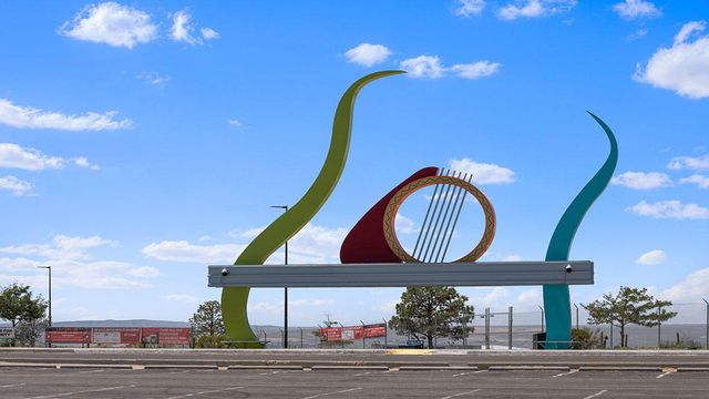 6124 Chicago Drive SE, Albuquerque, NM 87106