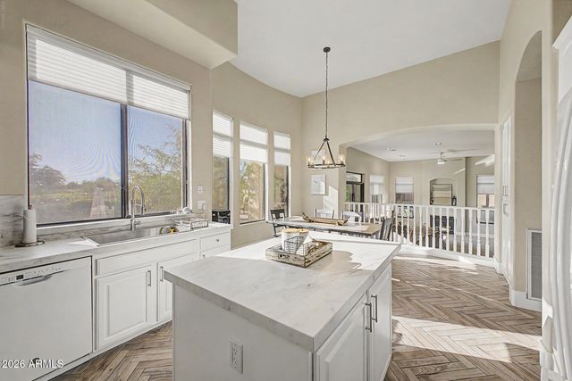 22852 N 52ND Street, Phoenix, AZ 85054
