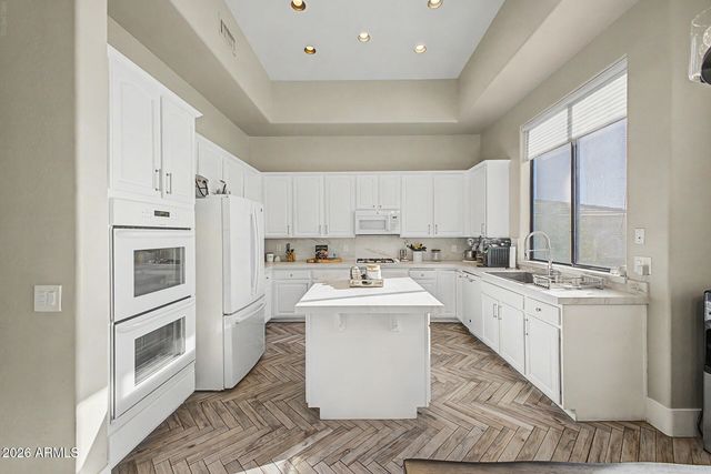 22852 N 52ND Street, Phoenix, AZ 85054