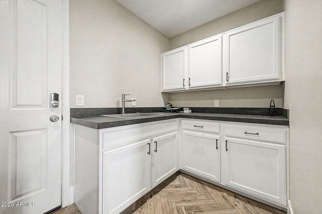 22852 N 52ND Street, Phoenix, AZ 85054