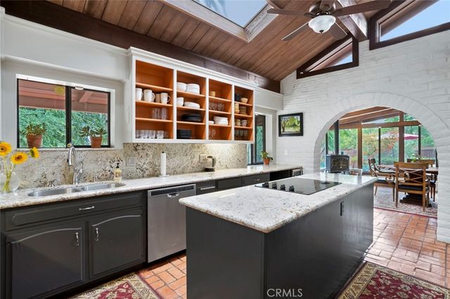 11550 Old Castle, Valley Center, CA 92082