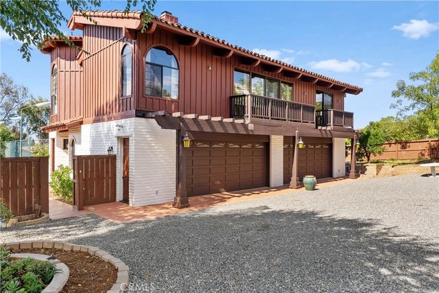 11550 Old Castle, Valley Center, CA 92082