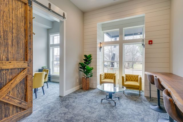 1077 E Trinity Ln Apt 307, Nashville, TN 37216
