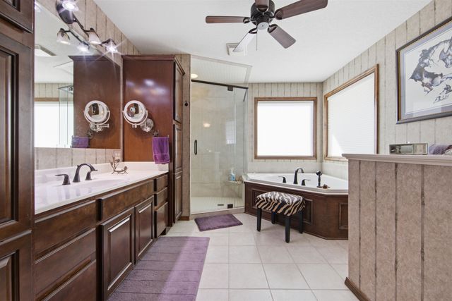 10560 SW Dennett Rd, Augusta, KS 67010