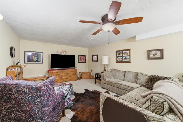 10560 SW Dennett Rd, Augusta, KS 67010