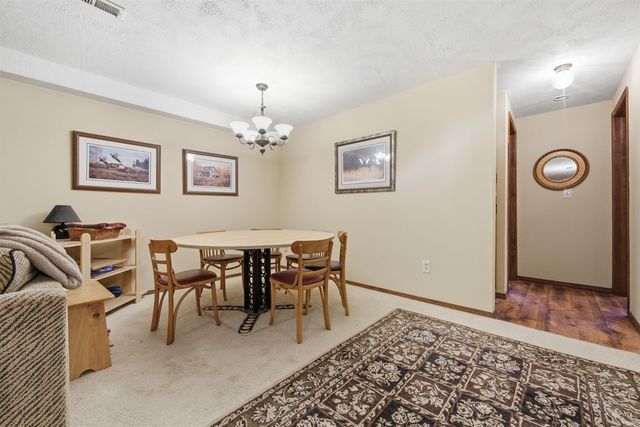 10560 SW Dennett Rd, Augusta, KS 67010
