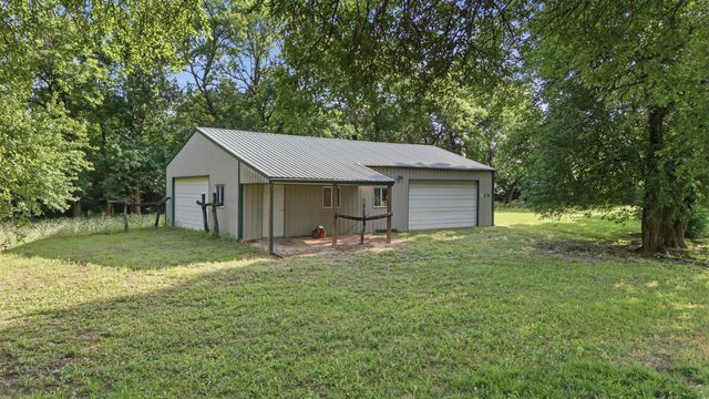 10560 SW Dennett Rd, Augusta, KS 67010
