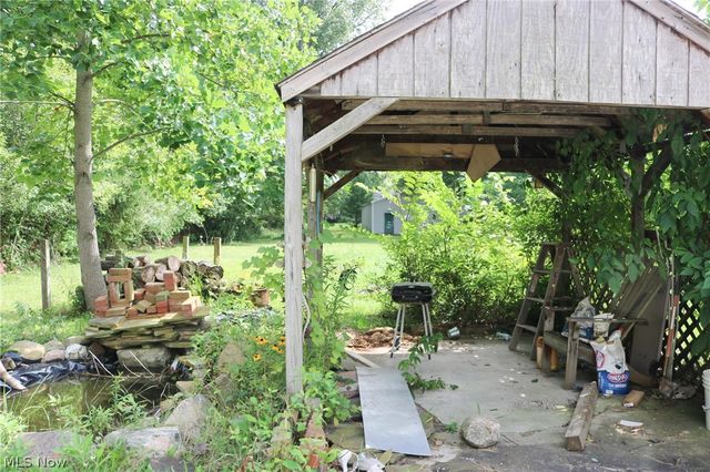 27305 bagley Road, Olmsted Twp, OH 44138