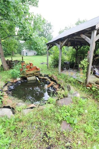 27305 bagley Road, Olmsted Twp, OH 44138