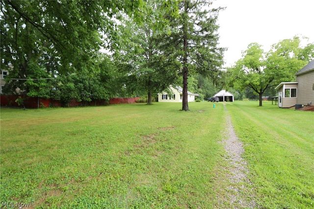 27305 bagley Road, Olmsted Twp, OH 44138