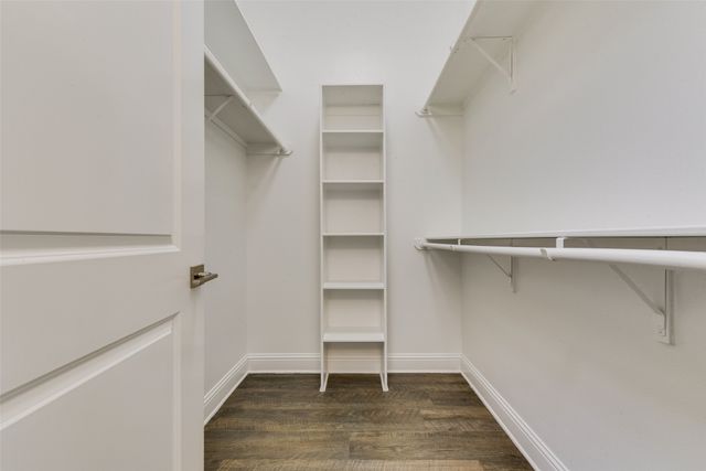 8841 Creek Run Road 403, Fort Worth, TX 76120