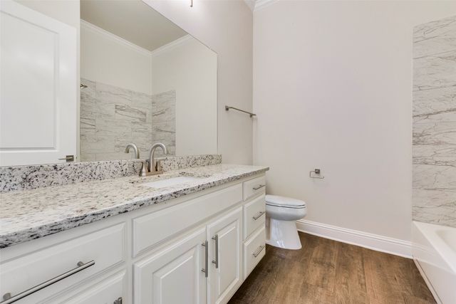 8841 Creek Run Road 403, Fort Worth, TX 76120