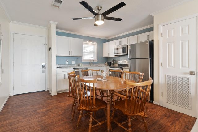 1330 SE Miracle Strip Parkway, 309, Fort Walton Beach, FL 32548