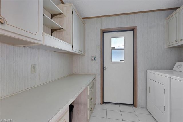 9258 Desoto DR, North Fort Myers, FL 33903
