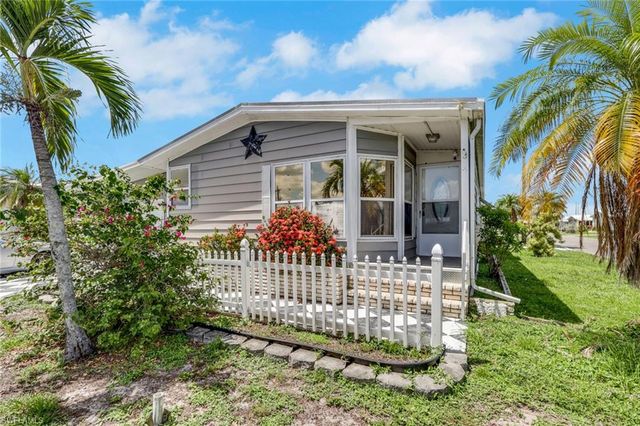 9258 Desoto DR, North Fort Myers, FL 33903