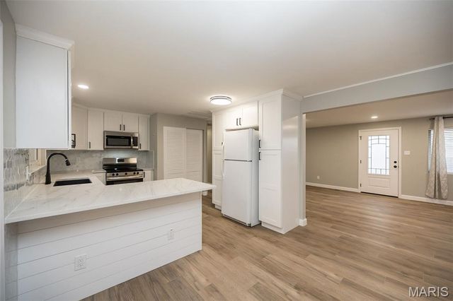 2949 Oetting Drive, St Charles, MO 63303