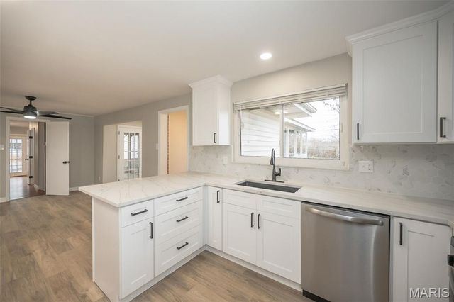 2949 Oetting Drive, St Charles, MO 63303