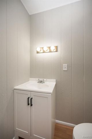 2949 Oetting Drive, St Charles, MO 63303