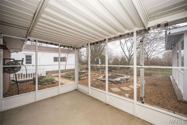 2949 Oetting Drive, St Charles, MO 63303