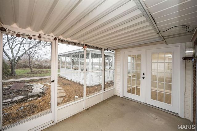 2949 Oetting Drive, St Charles, MO 63303