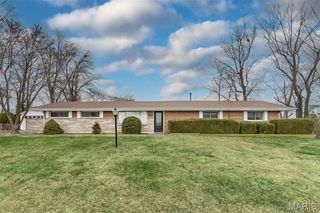 2949 Oetting Drive, St Charles, MO 63303