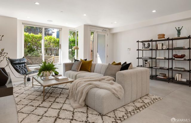 1012 Stanyan Street, San Francisco, CA 94117